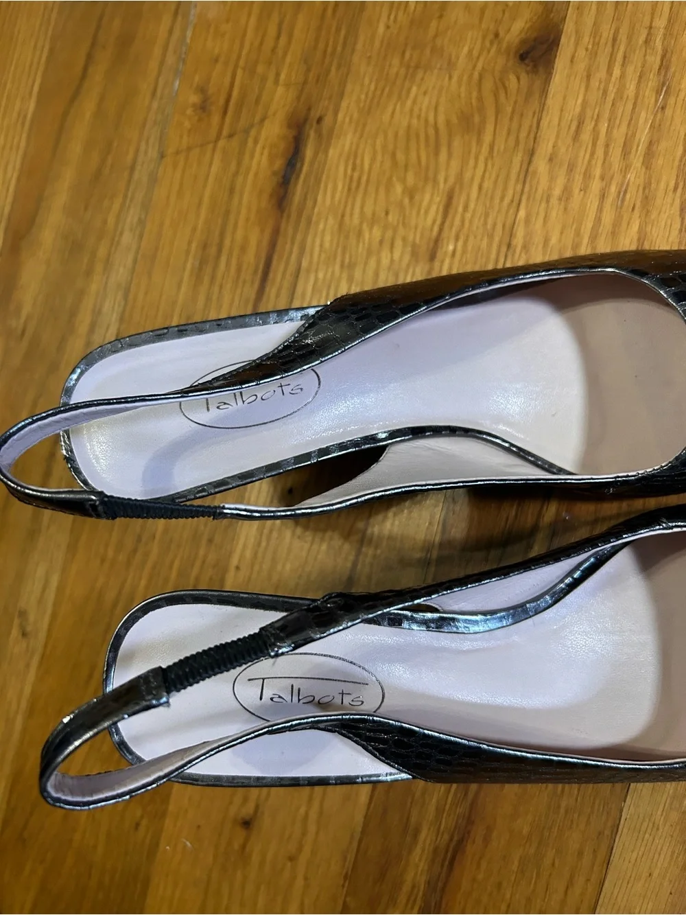 Talbots Metallic Sling Back Peep Toe Leather Wedge Sandal Croc Embossed Sz 8.5B